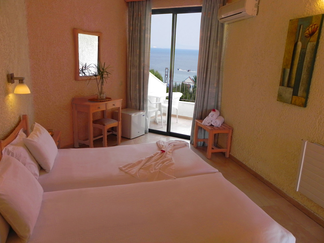 Hotel Alkionis double room.jpg
