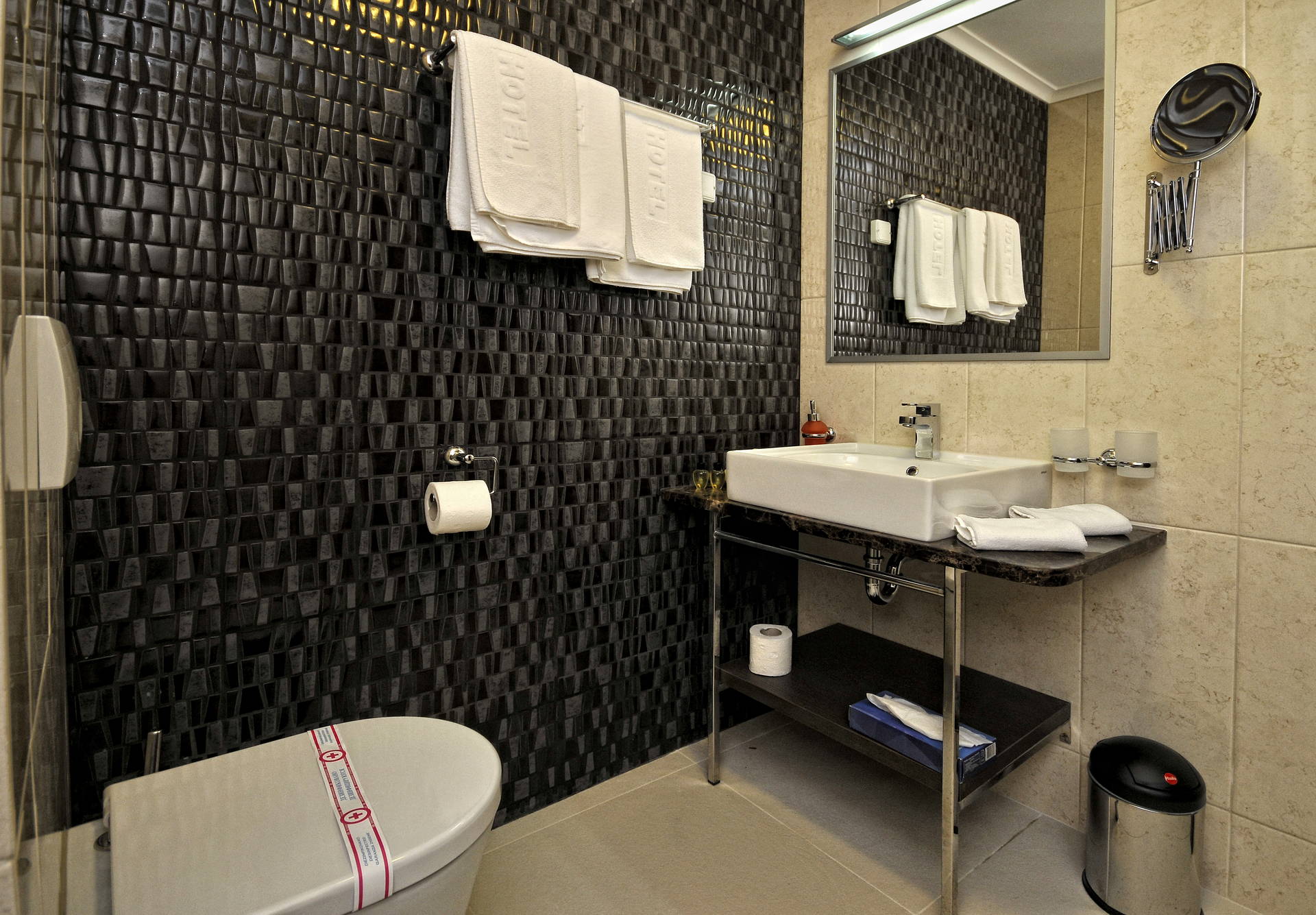 Hotel Tara kupatilo.jpg
