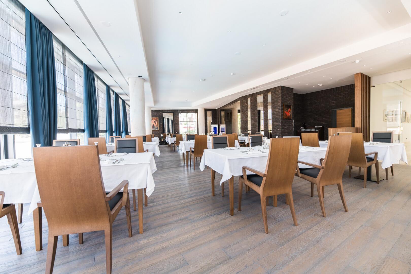 Hotel Tonati restoran.png