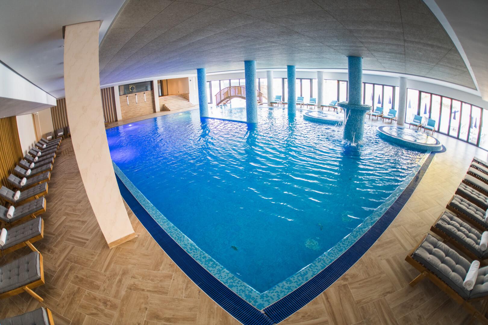 Hotel Tonati zatvoreni bazen.png