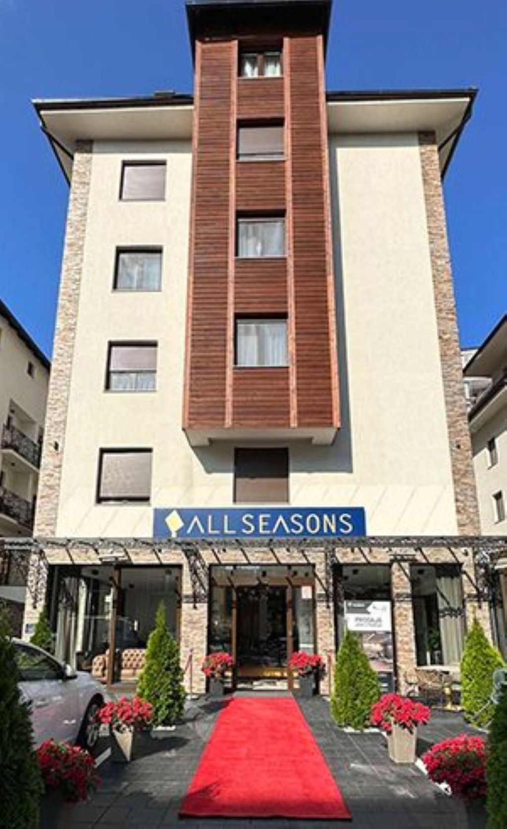 All Seasons Residence-Zgrada hotela.jpg