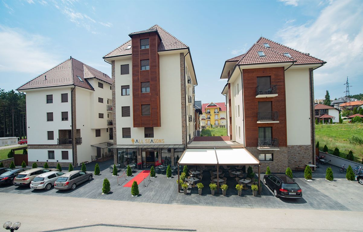 Hotel All Seasons Residence-Kompleks hotela.jpg