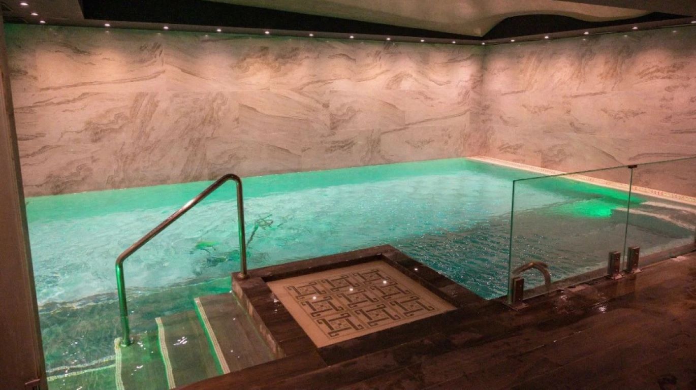 Terme 36,6 Hotel-Bazen.jpg