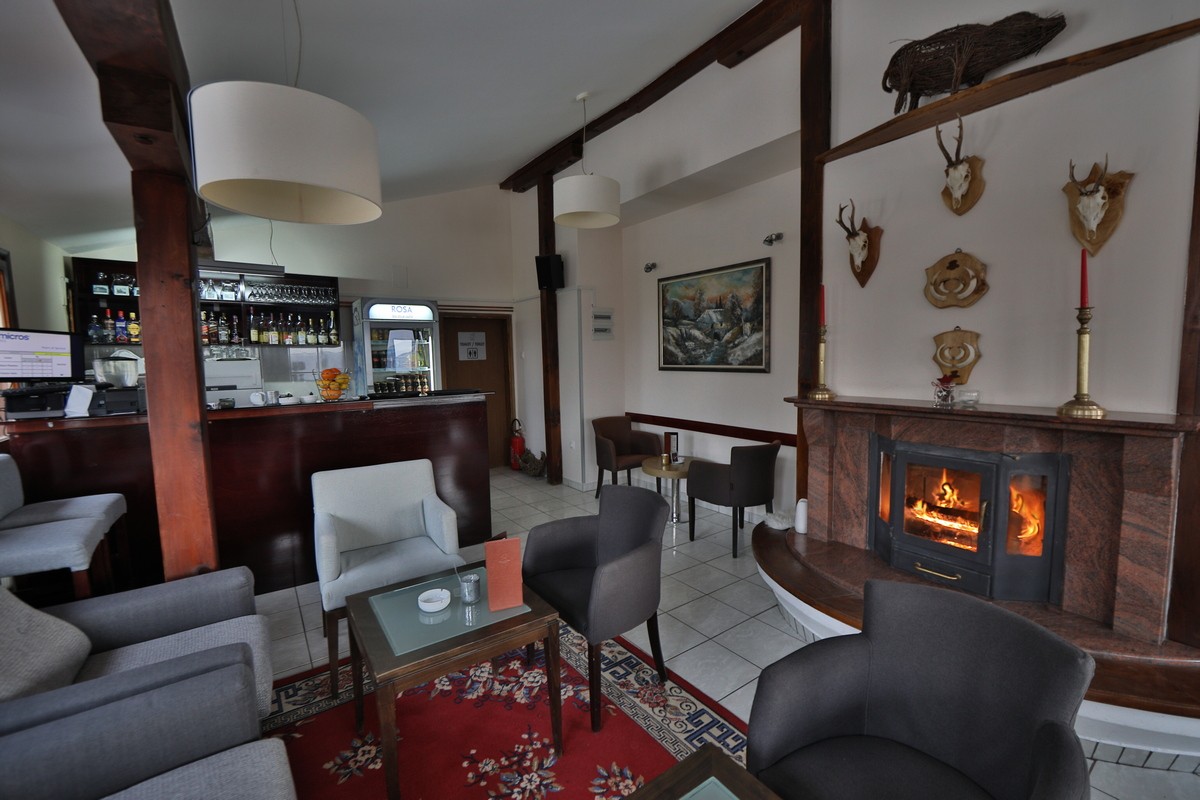 Hotel Babin zub bar.jpg