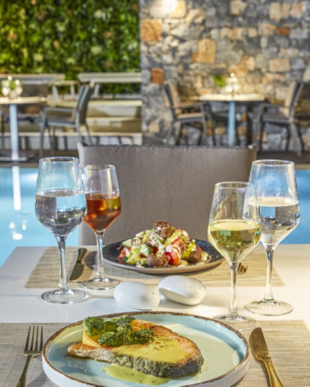 Skiathos-Mystery-Luxury-Residence-restoran-.jpg
