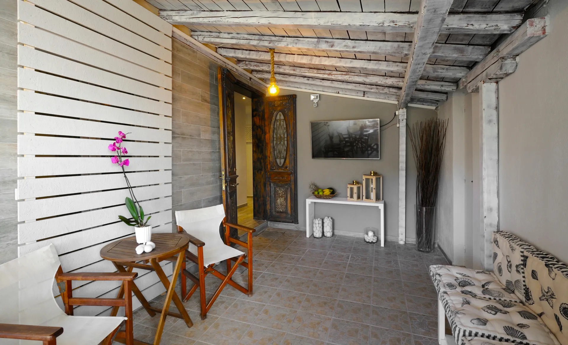 Skianthion Rooms-Ulaz u hotel.jpg