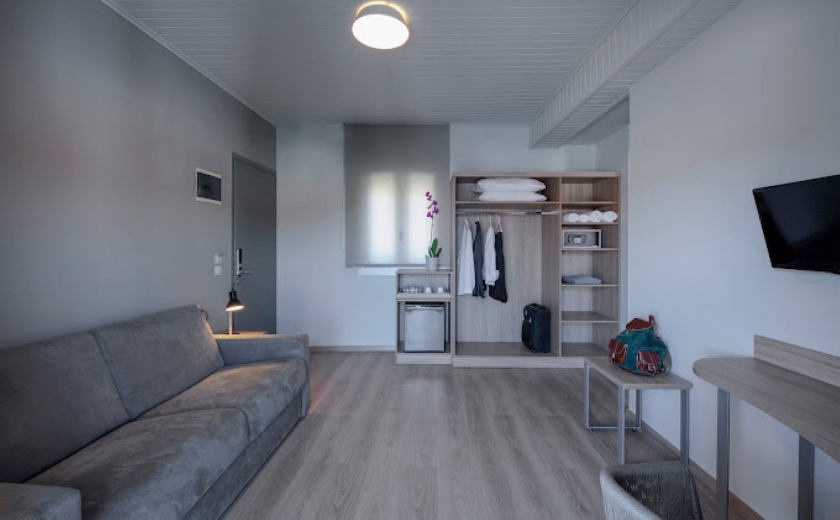 Skianthion Rooms-kauč.jpg