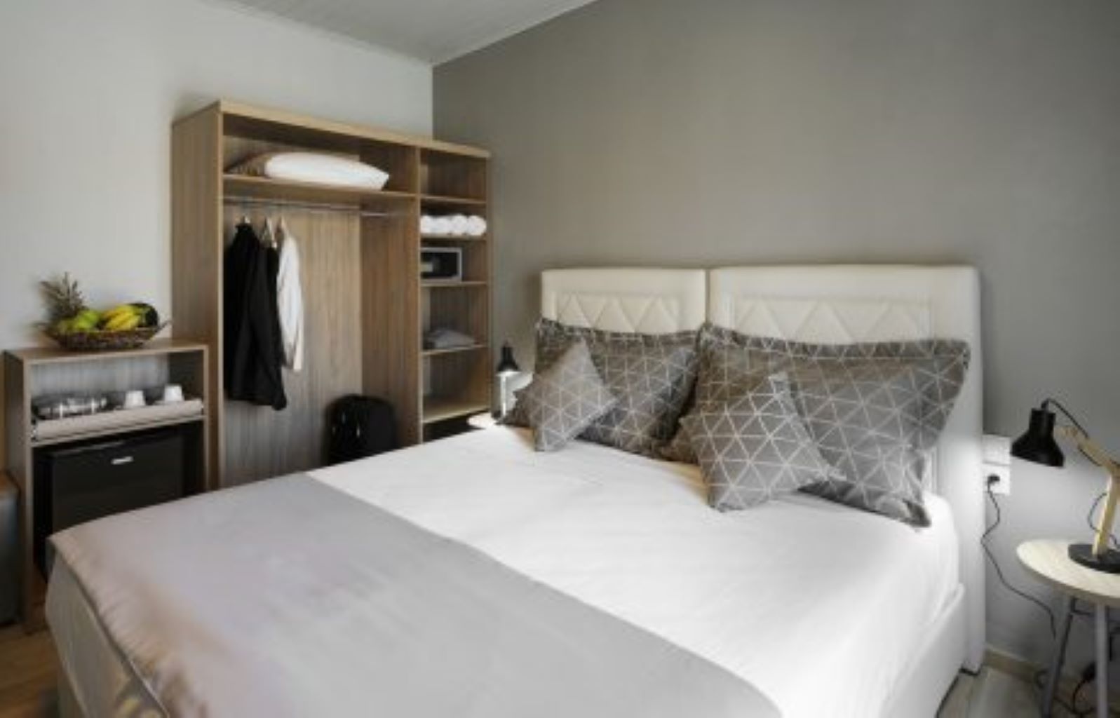 Skianthion Rooms-krevet.jpg