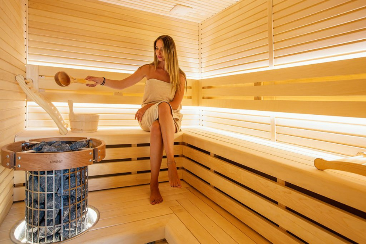 Avanti Hotel & Spa sauna.jpg