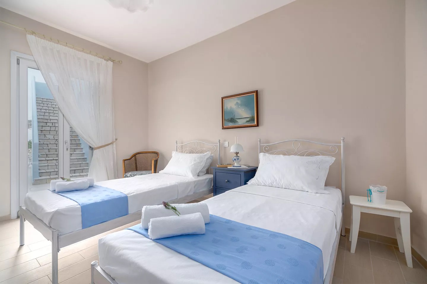 Assos-View-Villa-plori-vila-soba.jpg