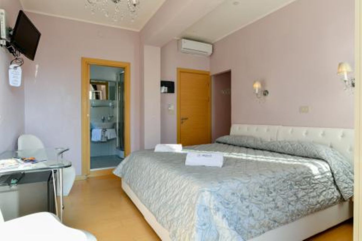 Blumarin Hotel-Superior soba.jpg
