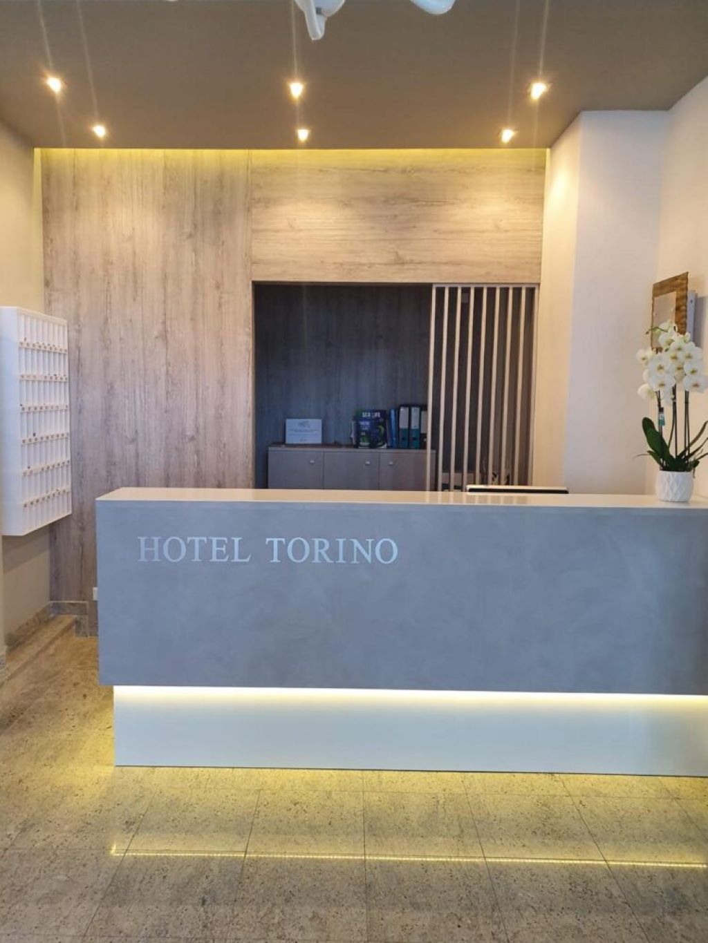 Hotel Torino-Recepcija.jpg