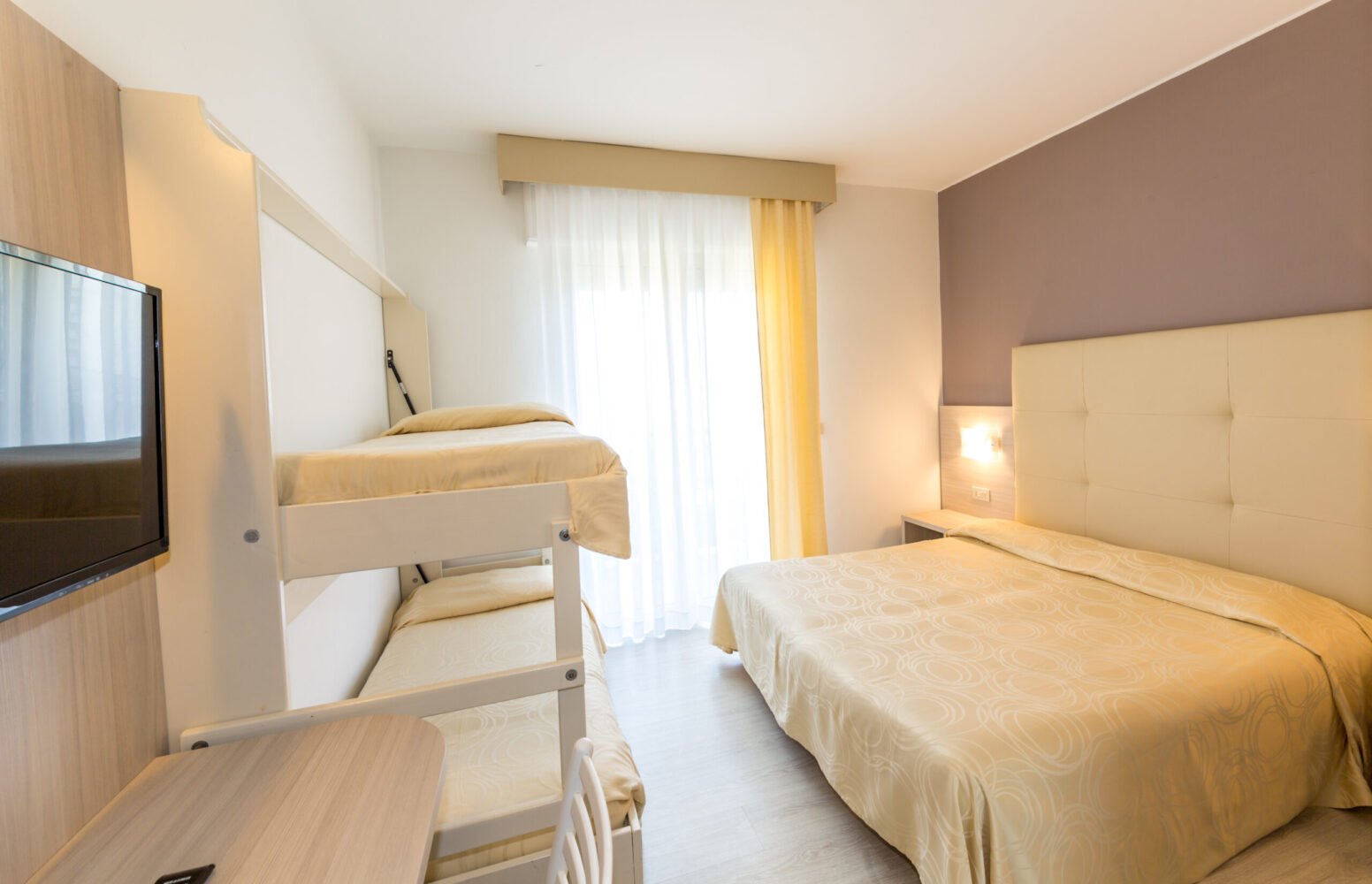 Torino Hotel-Cetvorokrevetna soba.jpg