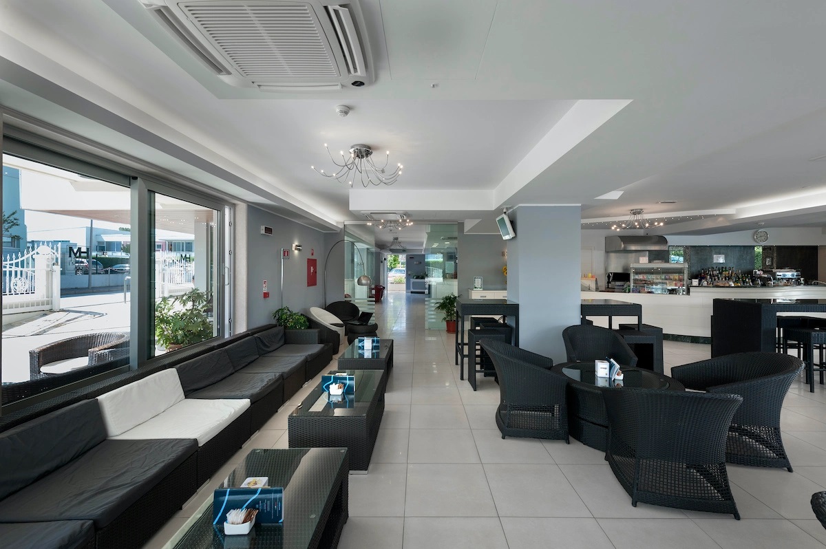 Hotel Miami-Lobby bar.jpg