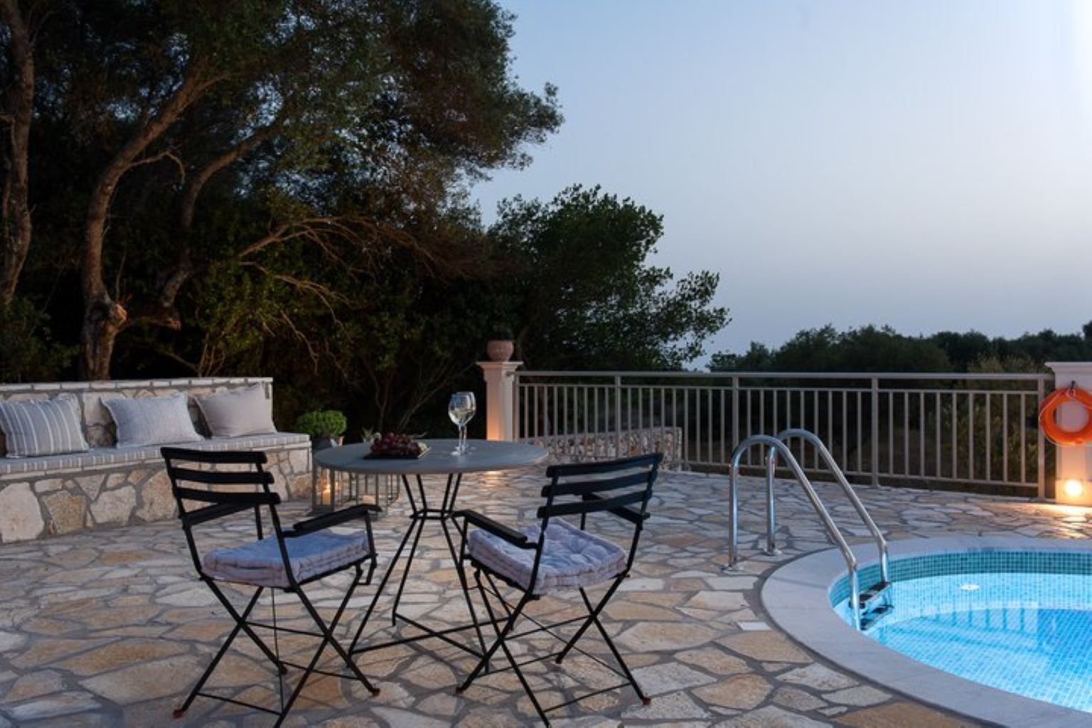 Ionian Mansion-bar-.jpg