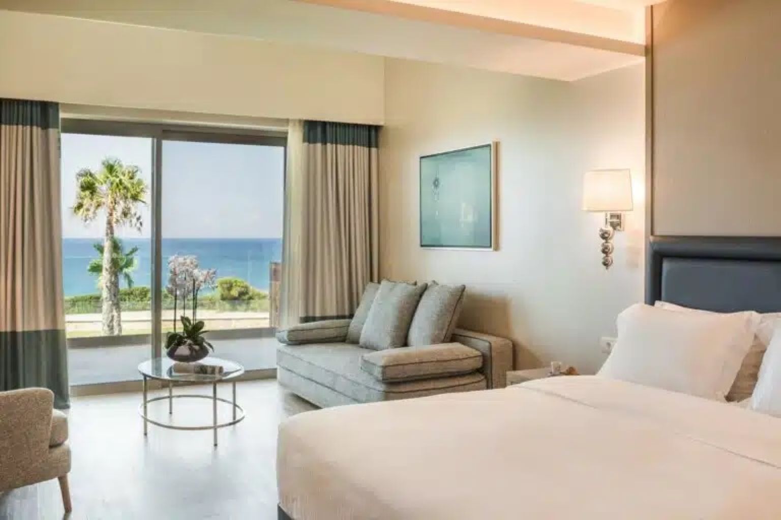 Electra-Kefalonia-Hotel-And-Spa-sofa.jpg