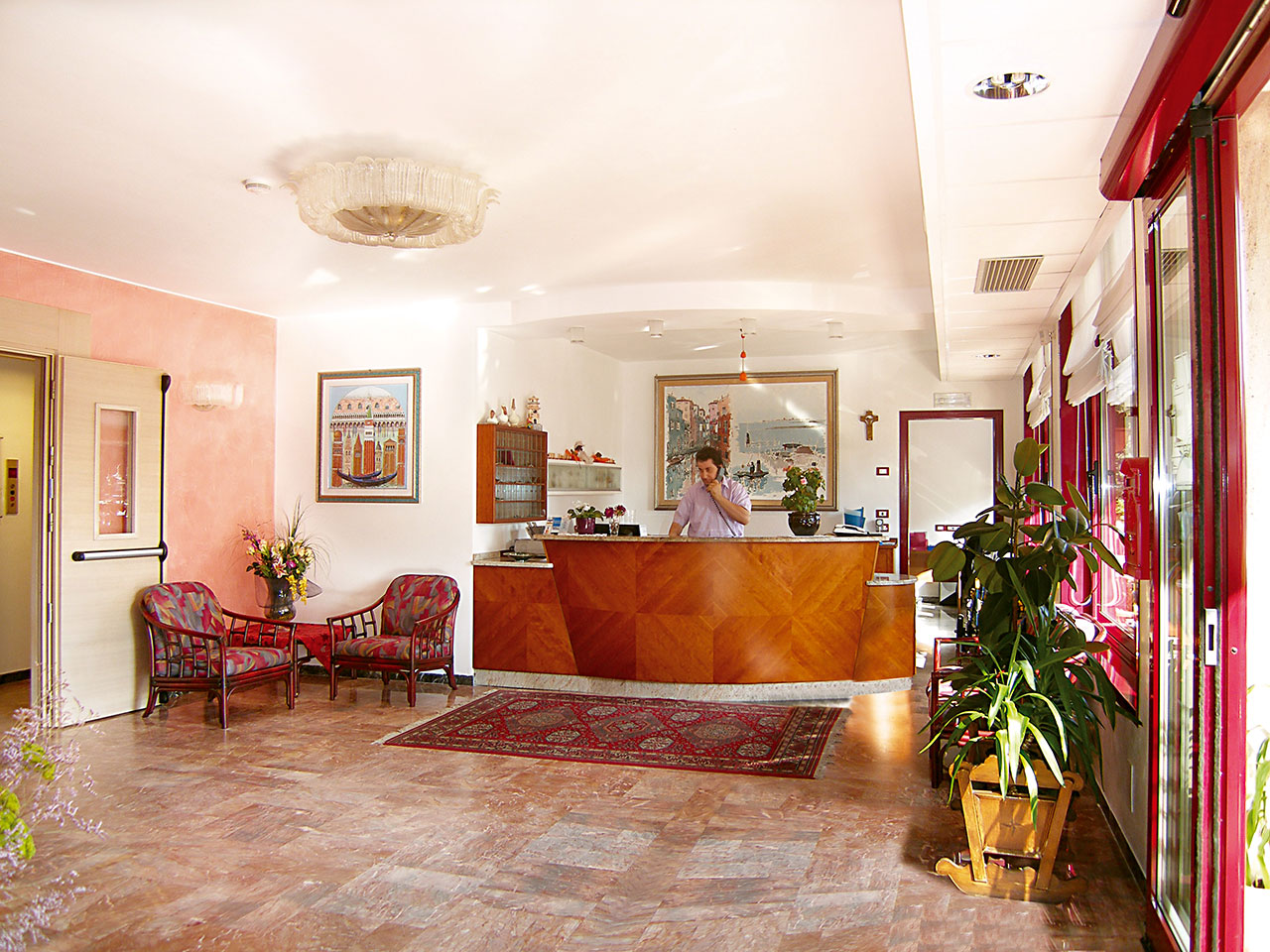 Hotel Nelson recepcija.jpg