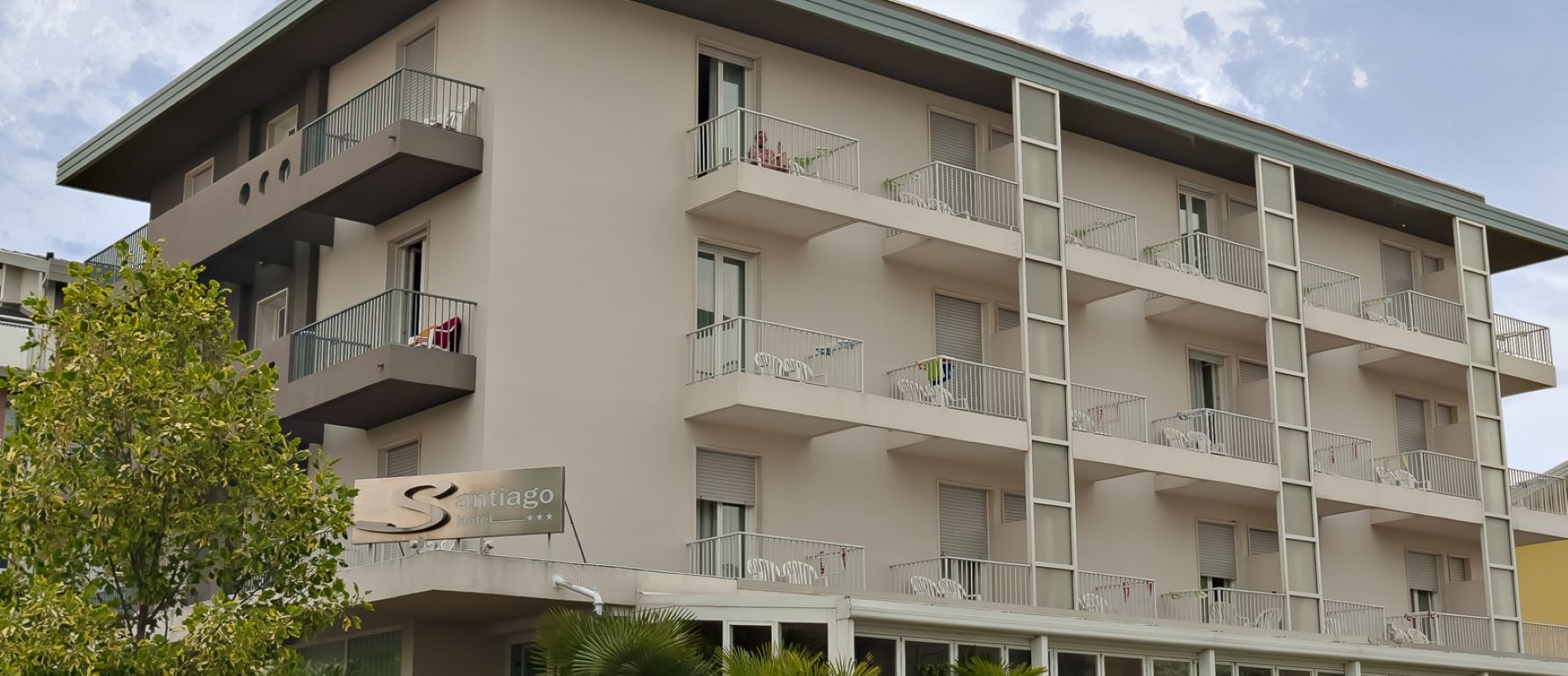 Hotel Santiago-Zgrada hotela.jpg