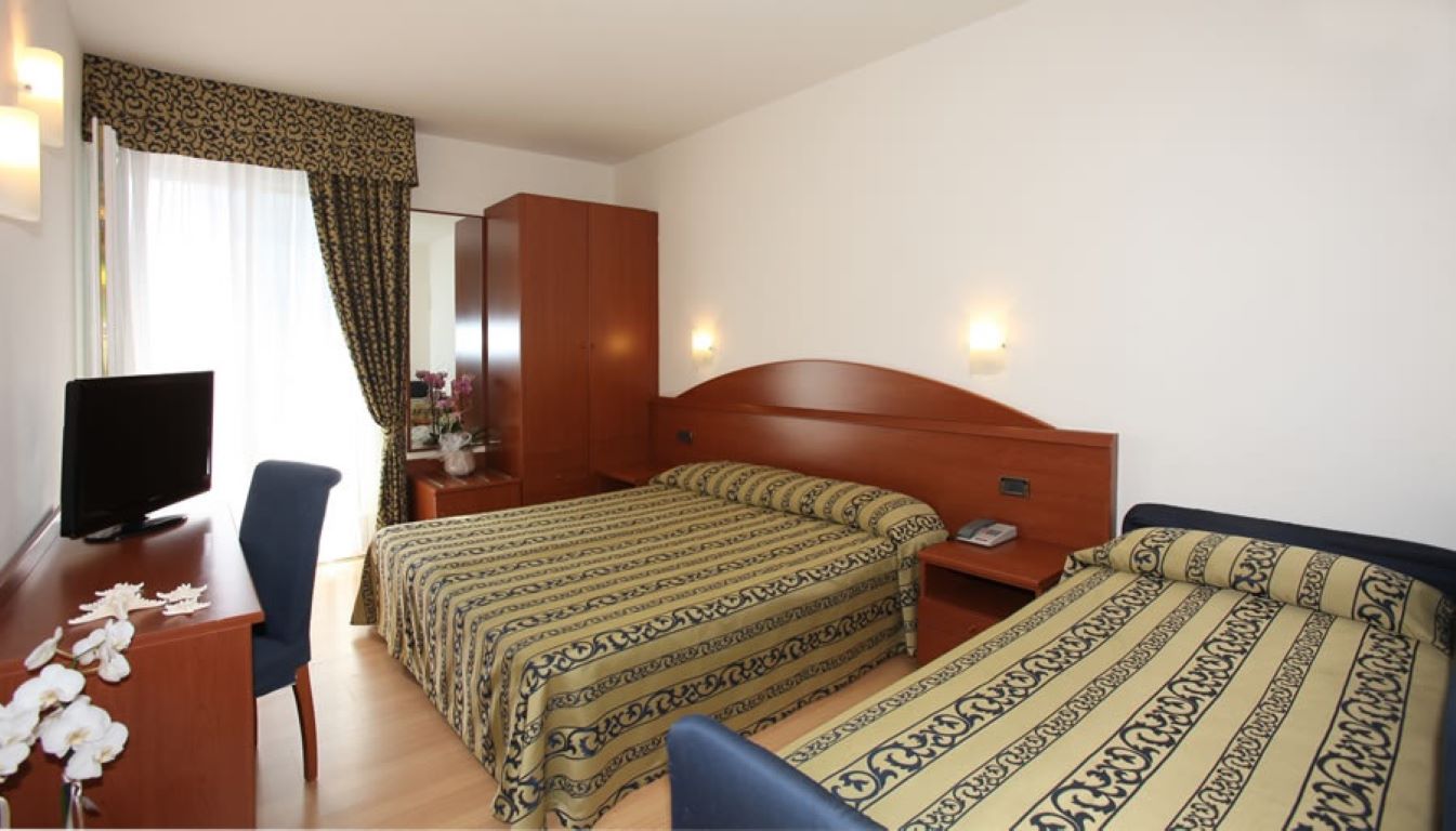 Santiago Hotel-Comfort soba.jpg
