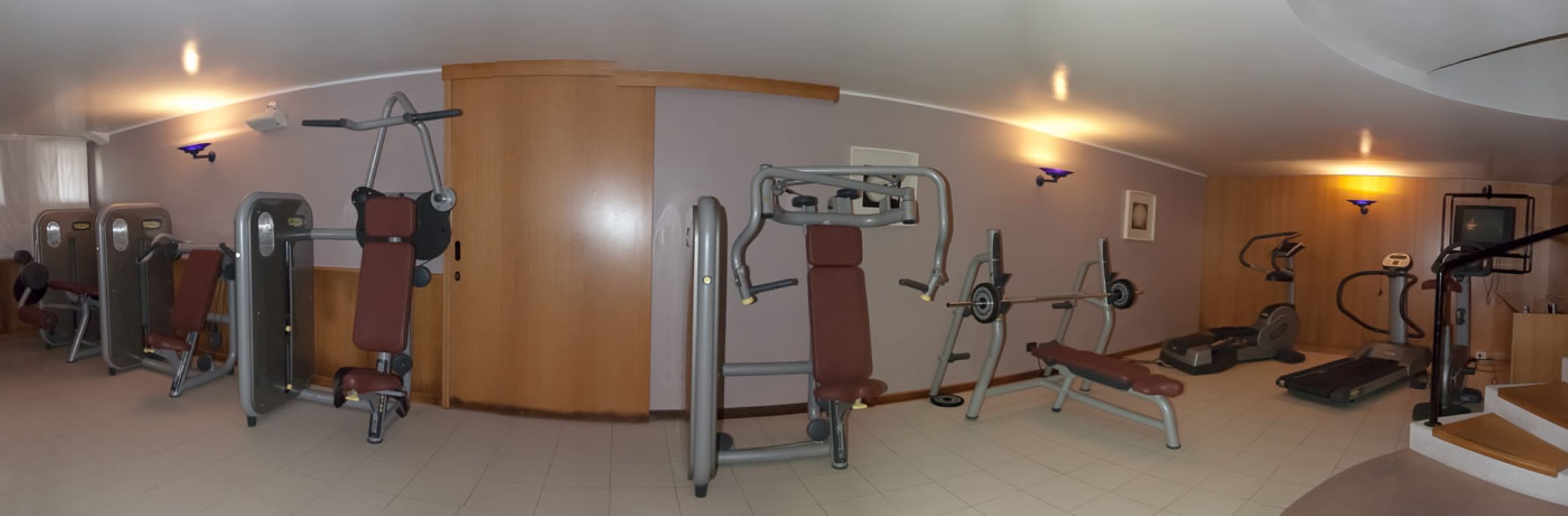 Santiago Hotel-Teretana.jpg