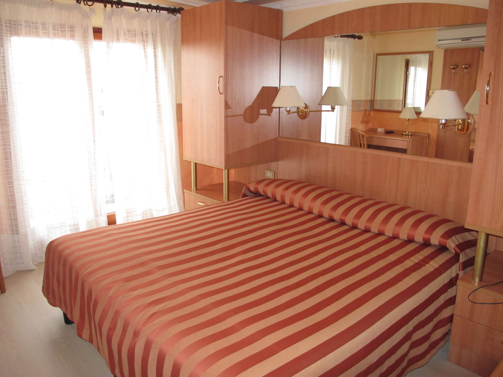 Hotel Smeraldo-Economy soba.jpg