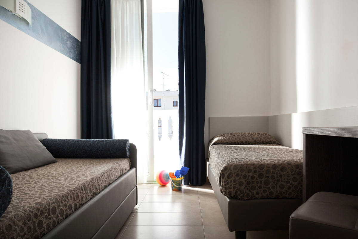 Hotel Tropical-Suite.jpg
