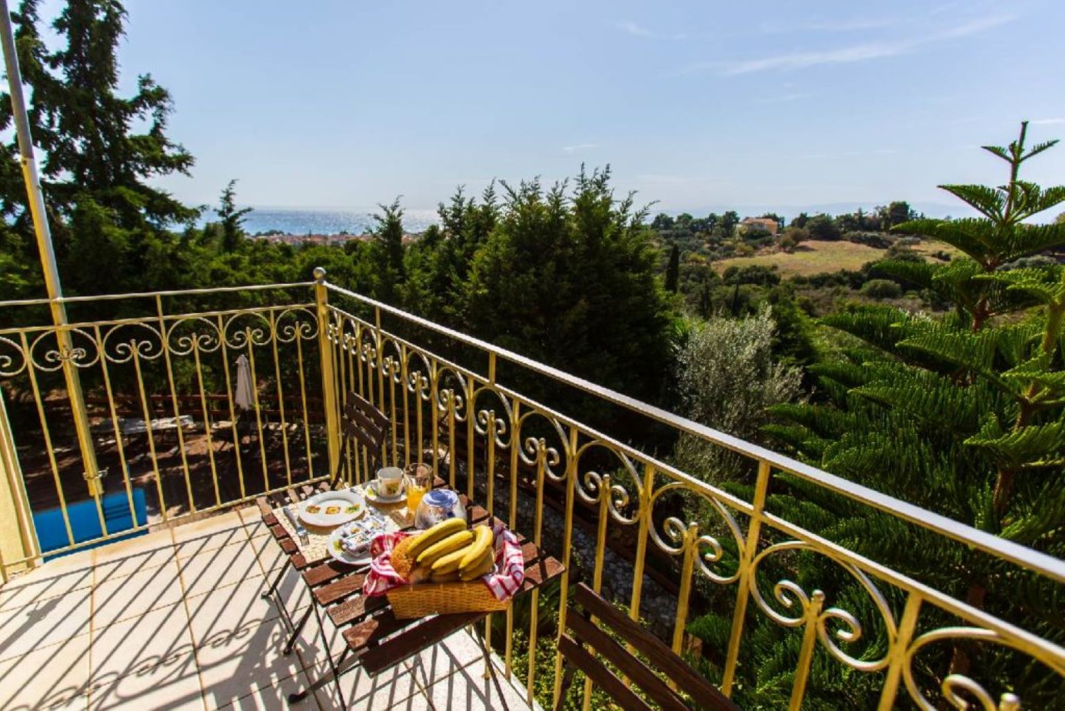 3 Queens Villas-pogled-.jpg