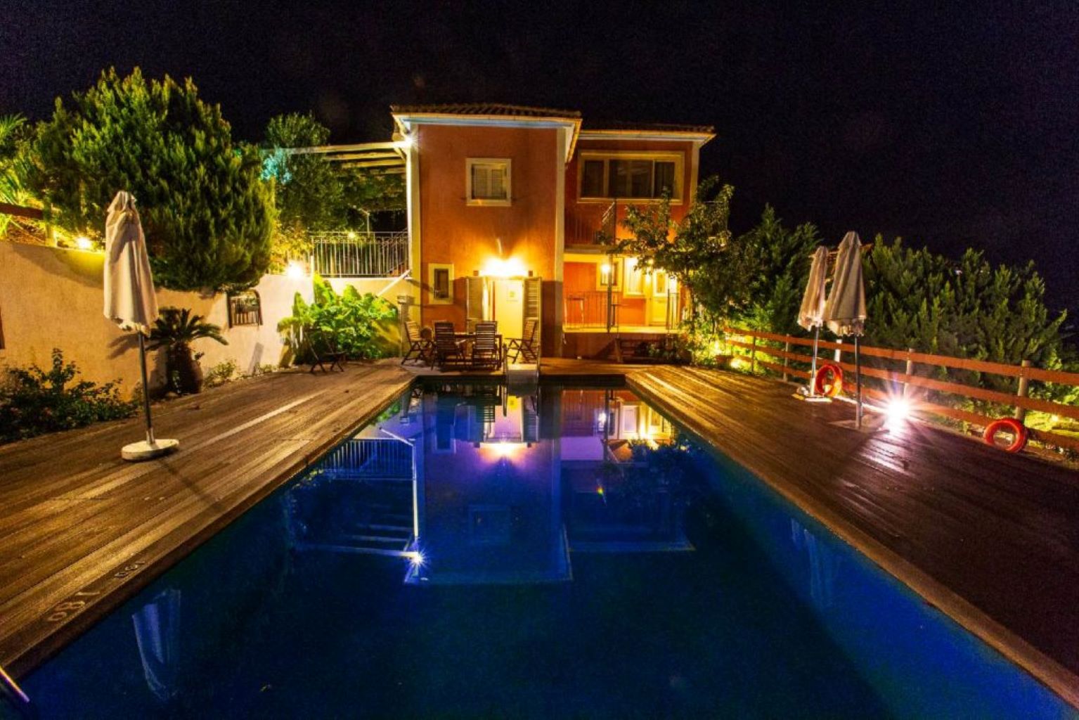 3 Queens Villas-vila mary-.jpg