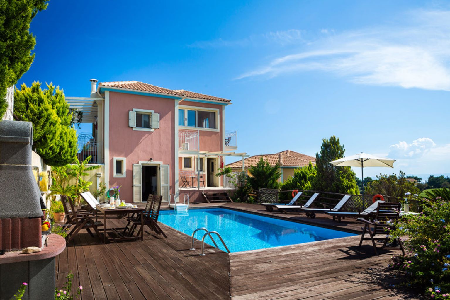 3 Queens Villas-vila mary-bazen-.jpg