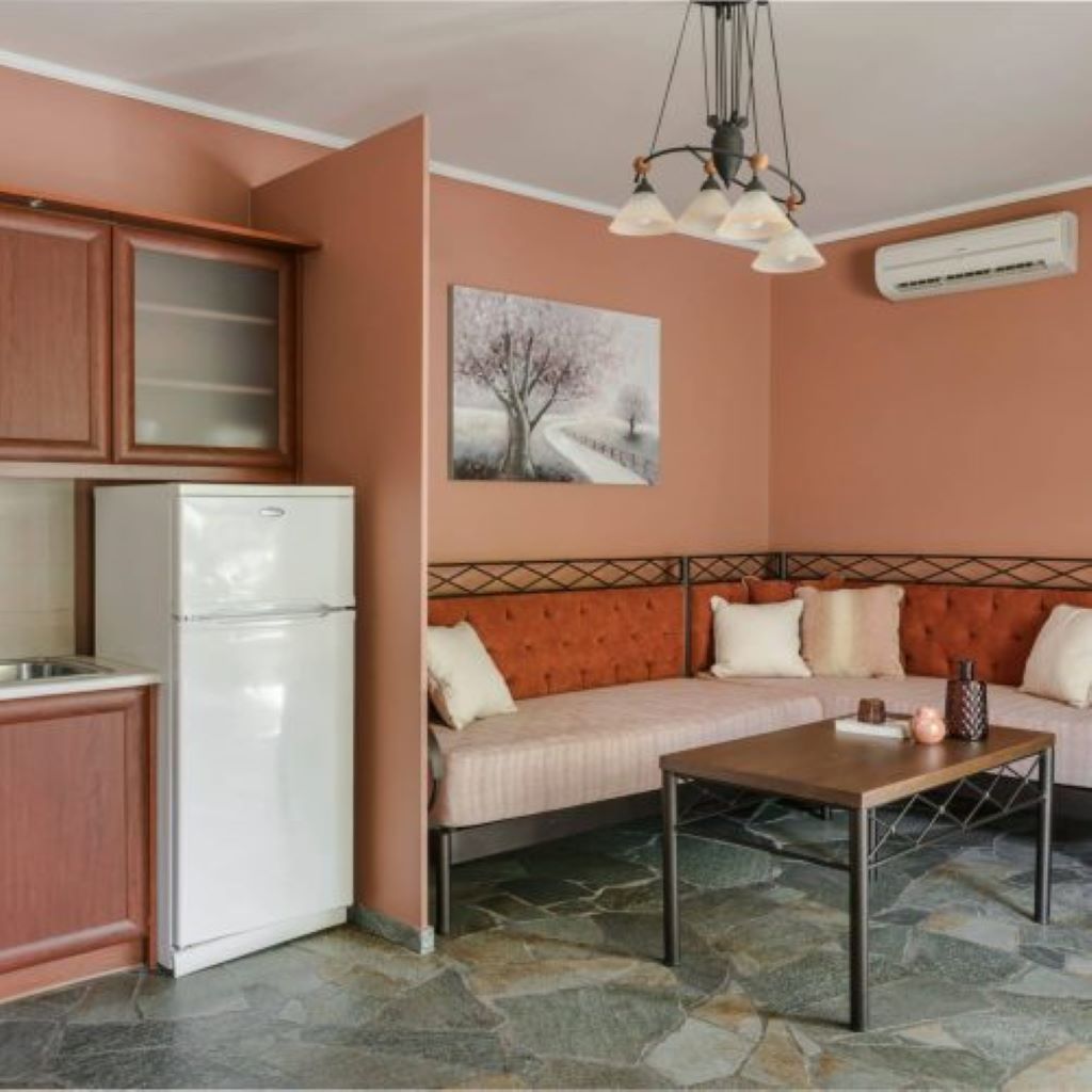 Paramithenio Village Beach Resort-Deluxe jednodoban suite delimican pogled more.jpg