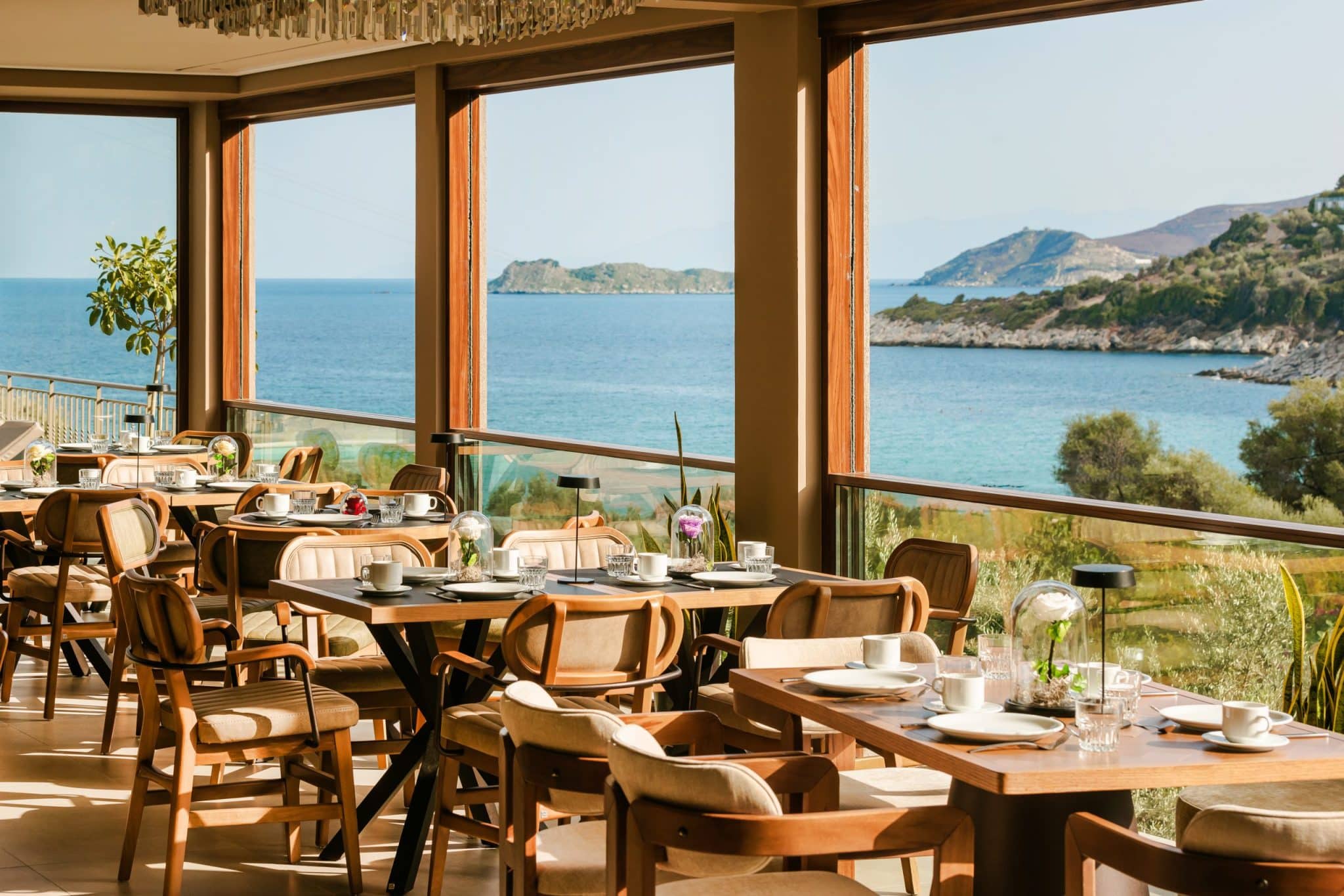 Paramithenio Village Beach Resort-Terasa restorana.jpg