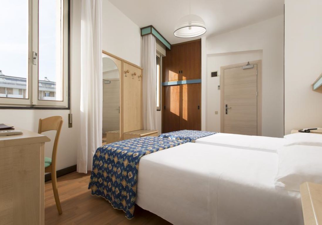 Las Vegas Hotel-Standardna soba pogled grad.jpg