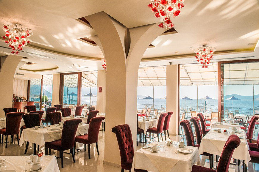 Hotel Odyssey restoran.jpg