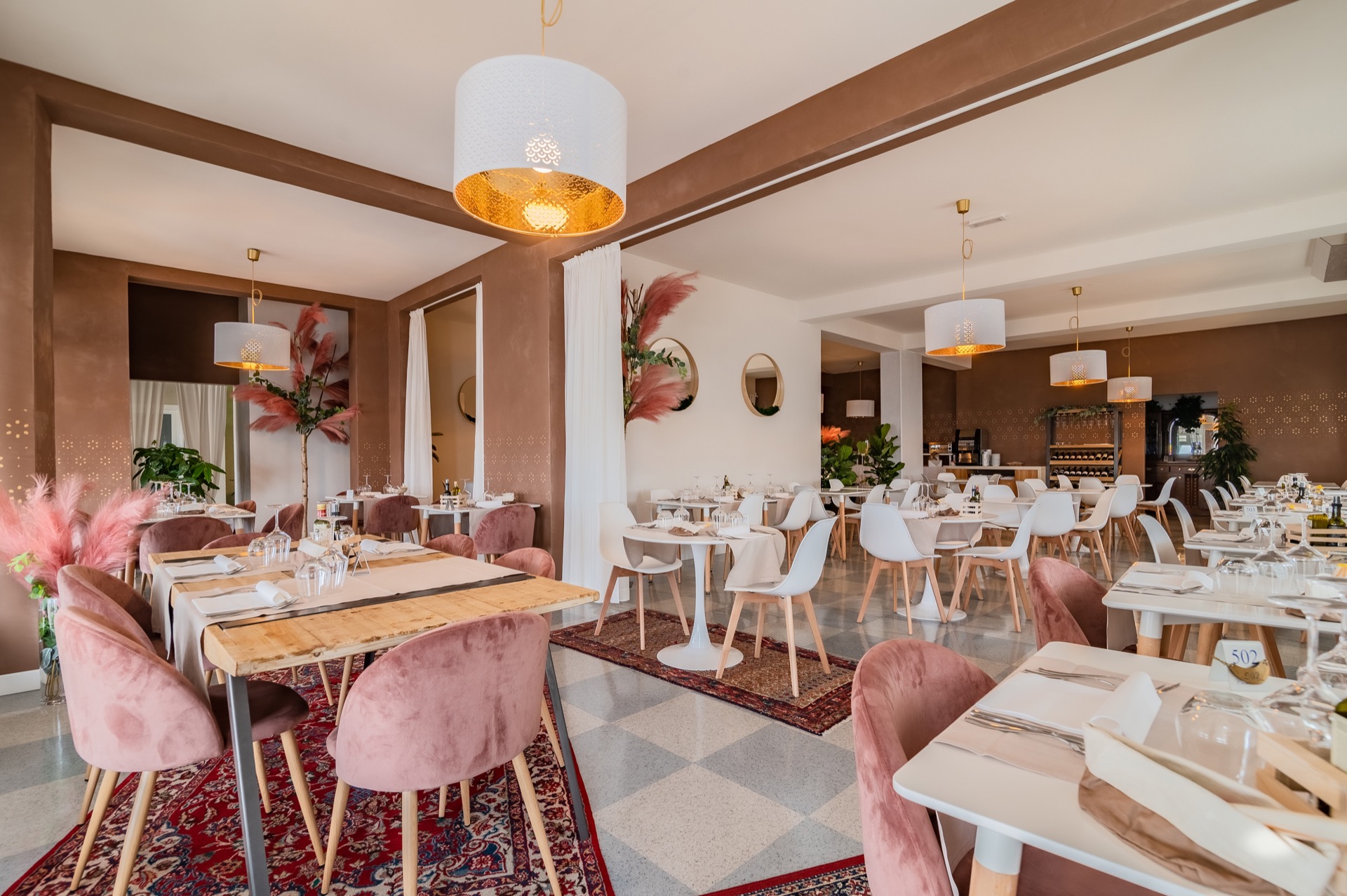 Concordia Hotel-Restoran.jpg