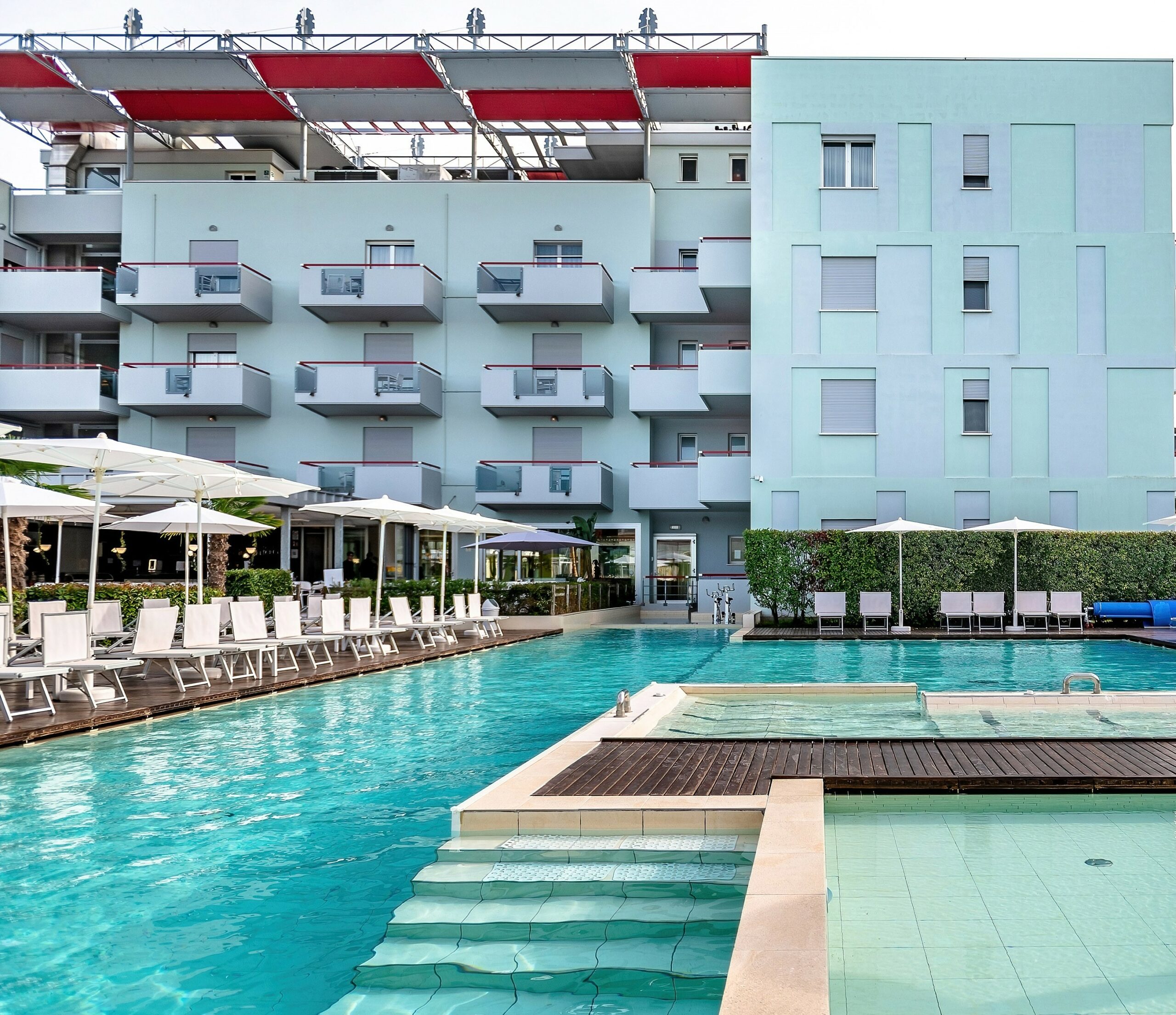 Domino Suite Hotel Jesolo-Bazen.jpg