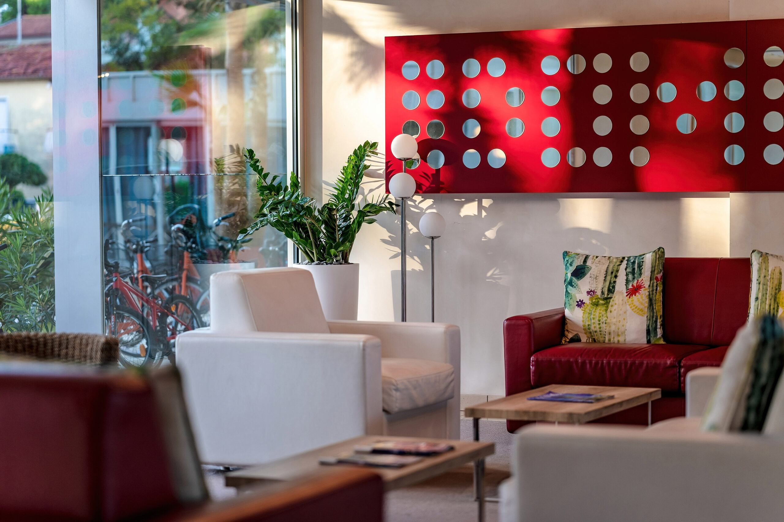 Domino Suite Hotel Jesolo-Lobby.jpg