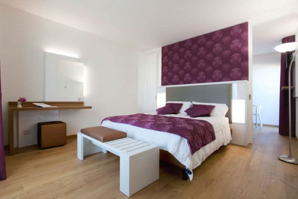 Marco Polo-Deluxe suite.jpg