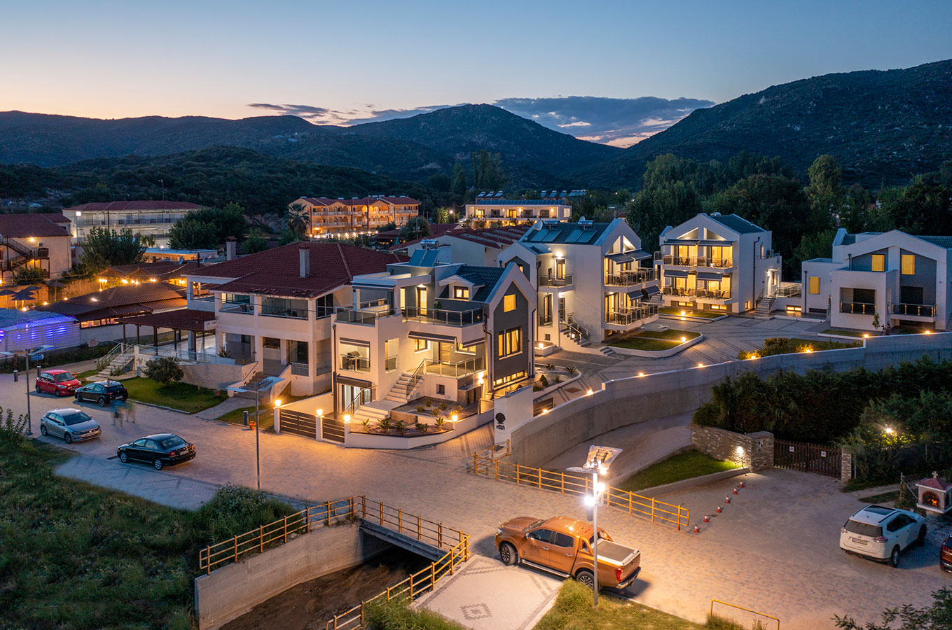 The Black Pearl Villas Halkidiki-Spoljasnji izgled.jpg