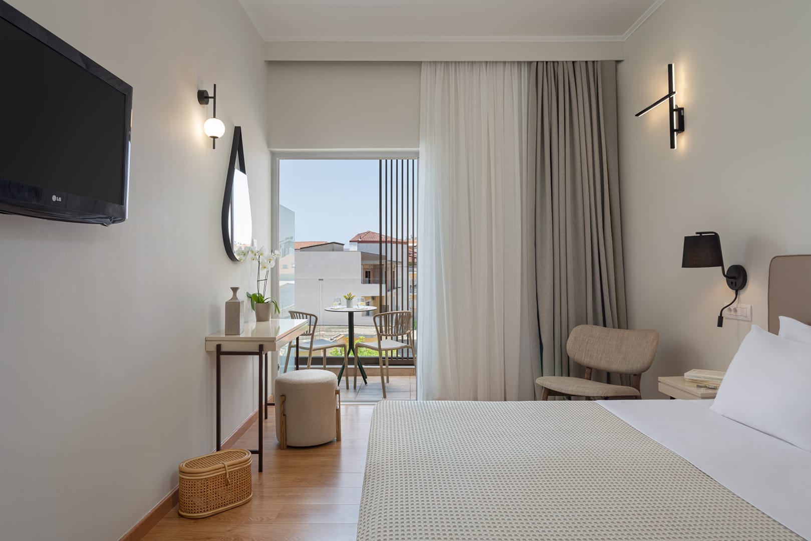 Preveza City Comfort Hotel-Comfort soba.jpg