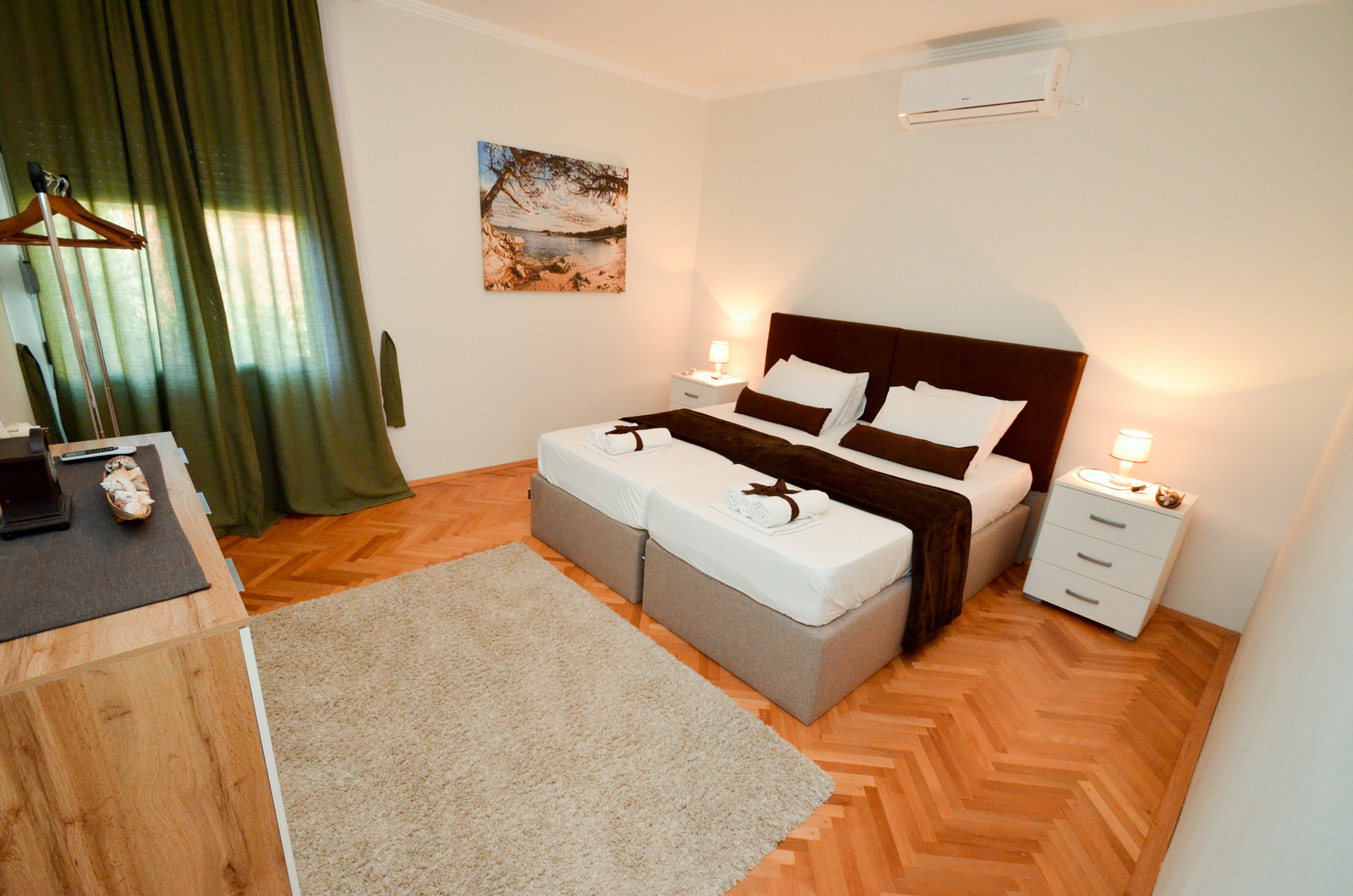 Apartments Tea Kotor dvosobni stan soba.jpg