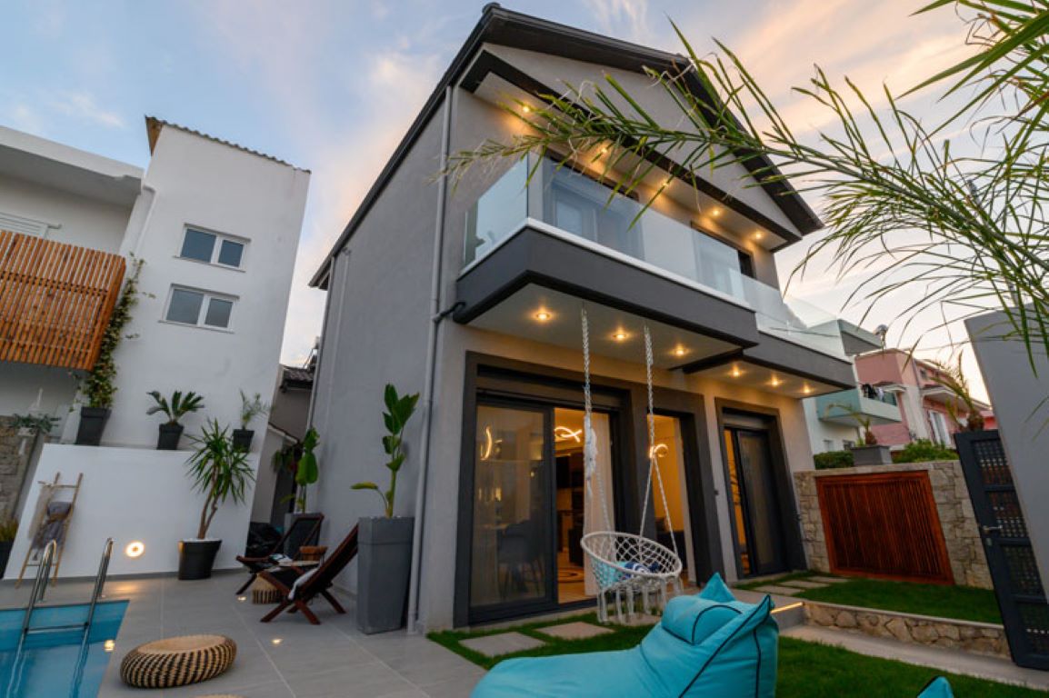 Versa VIllas Preveza-Blue vila.jpg