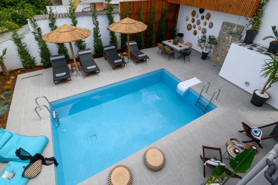 Versa Villas Preveza-Blue vila bazen.jpg