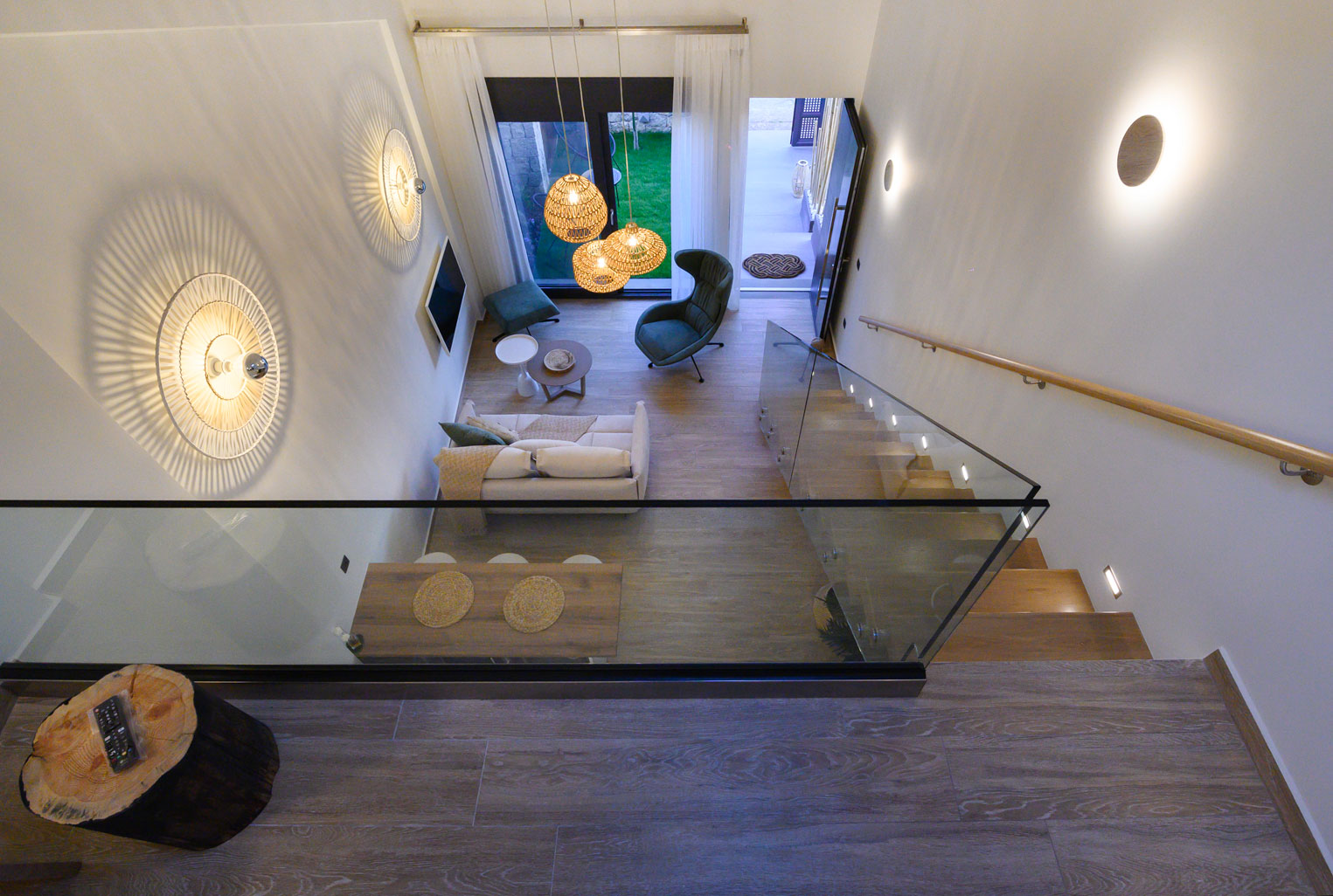 Versa Villas Preveza-White vila enterijer.jpg