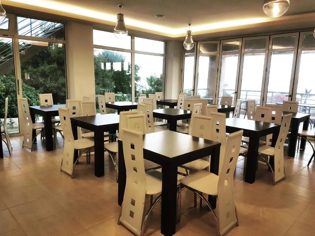 Ocean Hotel Resort-Restoran.jpg