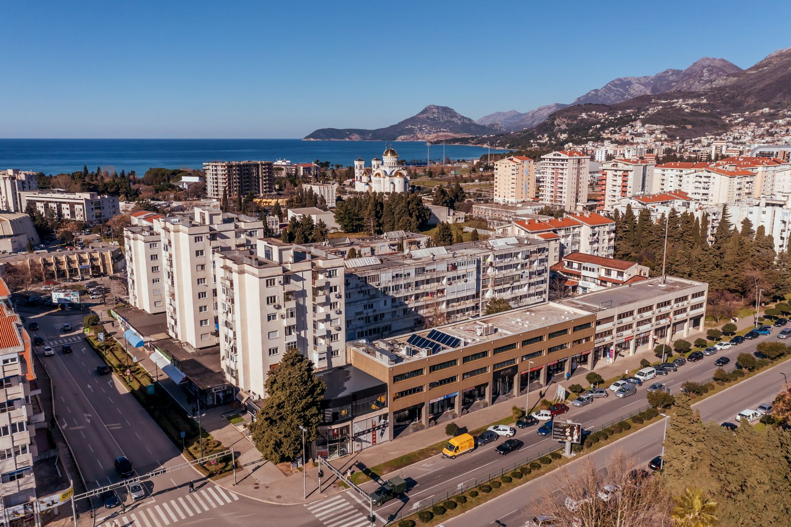 Agape Bar Montenegro Hotel spoljni izgled.jpg