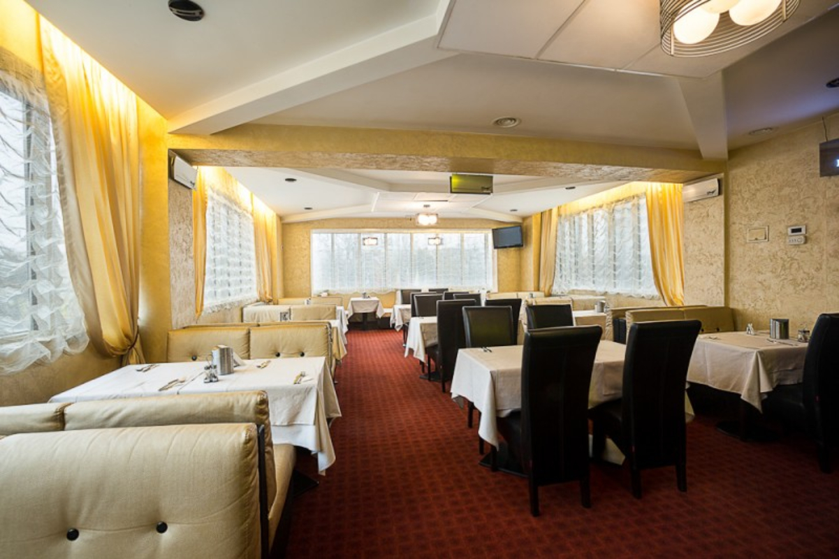 Inter Business Bucharest Hotel restoran.jpg