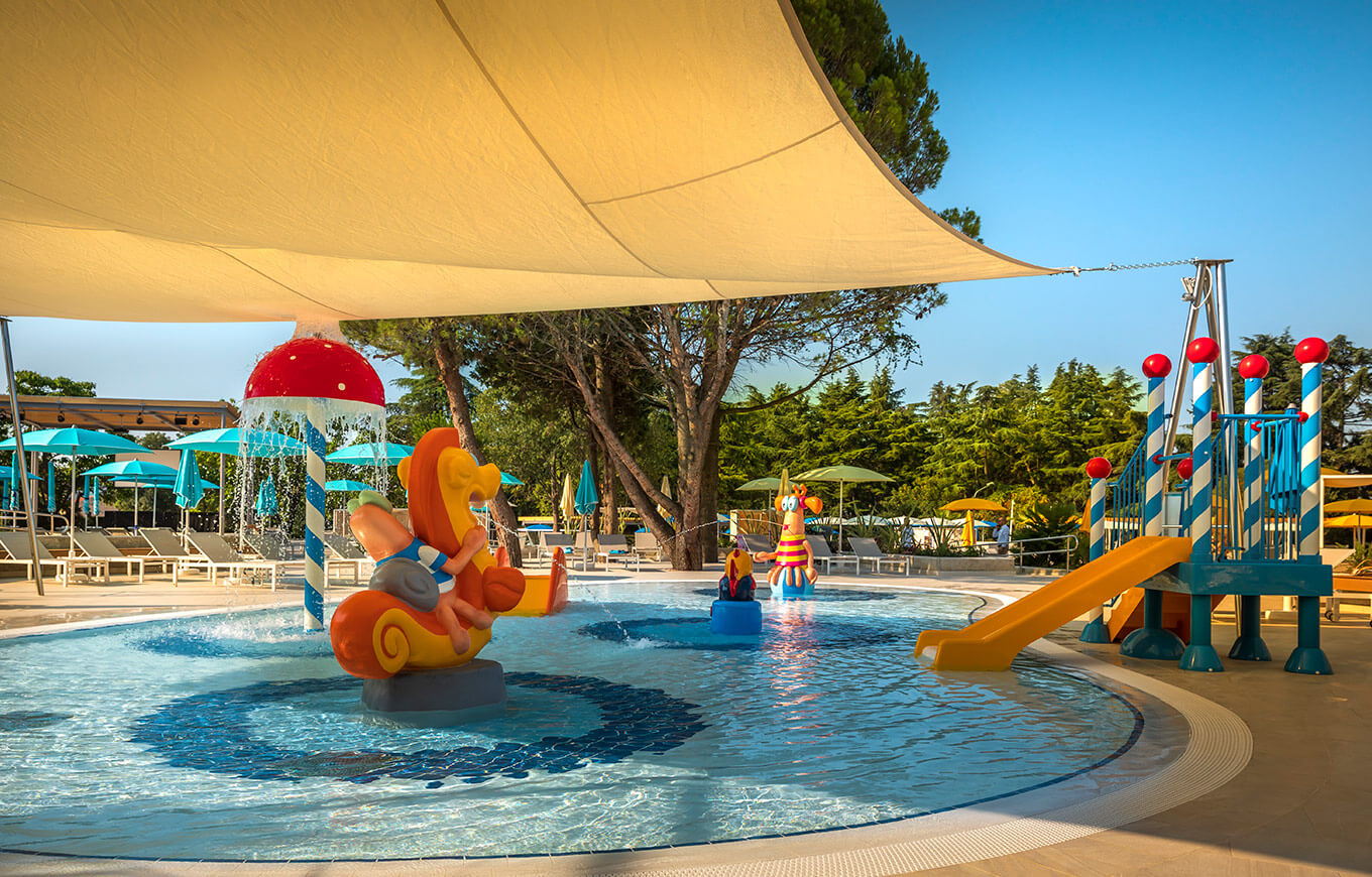 Valamar Parentino hotel bazen za bebe.jpg