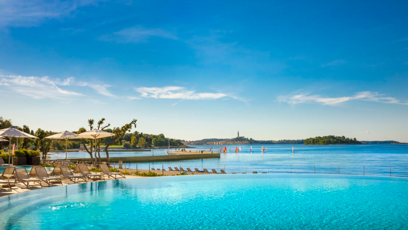 Hotel Resort Amarin bazen.jpg