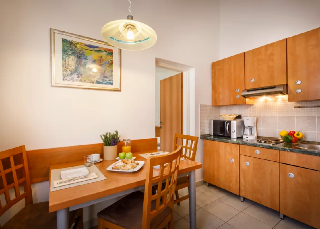 Hotel Resort Amarin kuhinja apartman.jpg
