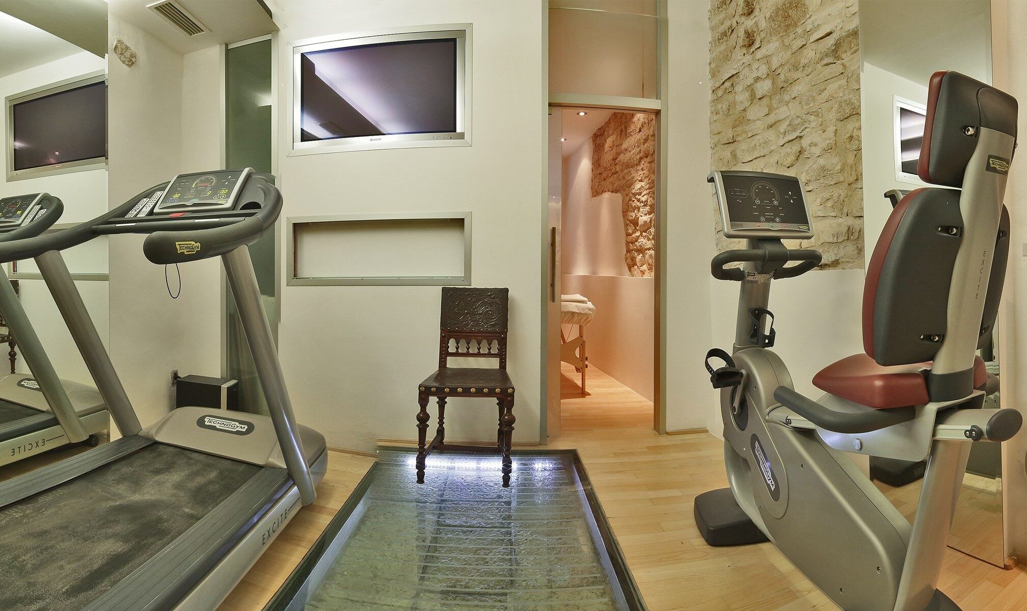 Hotel Villa Valdibora teretana.jpg